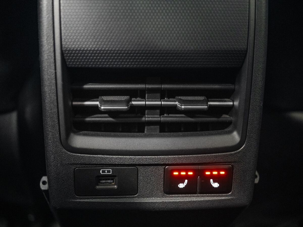 Omoda C5 2023 - фото автомобиля