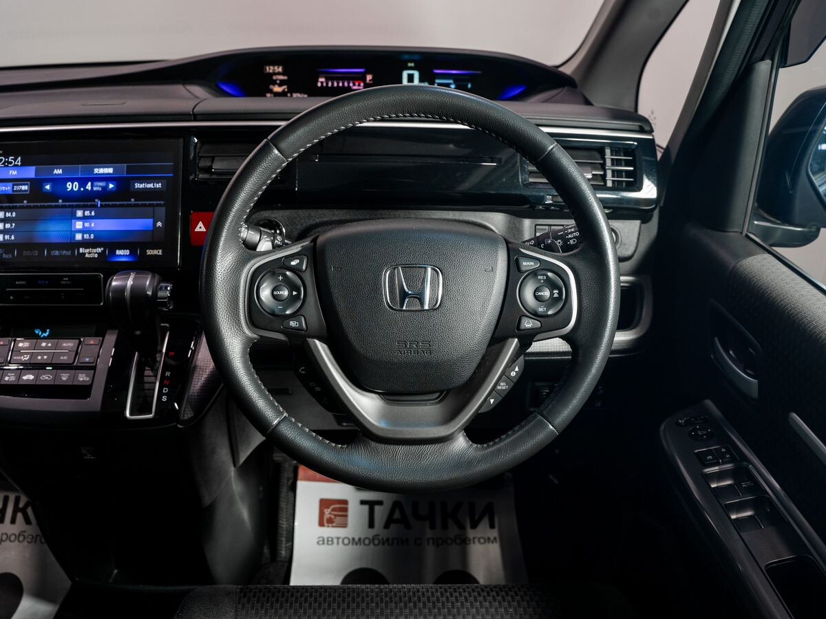 Honda Stepwgn 2019 - фото автомобиля