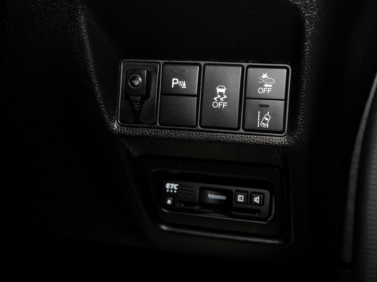 Honda Stepwgn 2019 - фото автомобиля