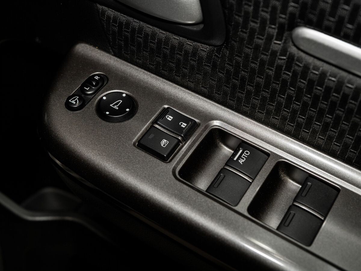 Honda Stepwgn 2019 - фото автомобиля