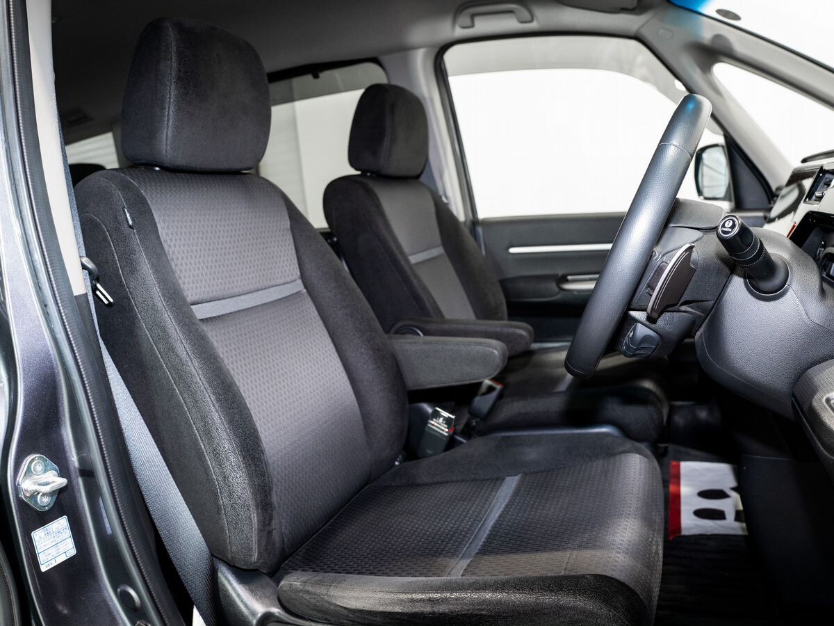 Honda Stepwgn 2019 - фото автомобиля