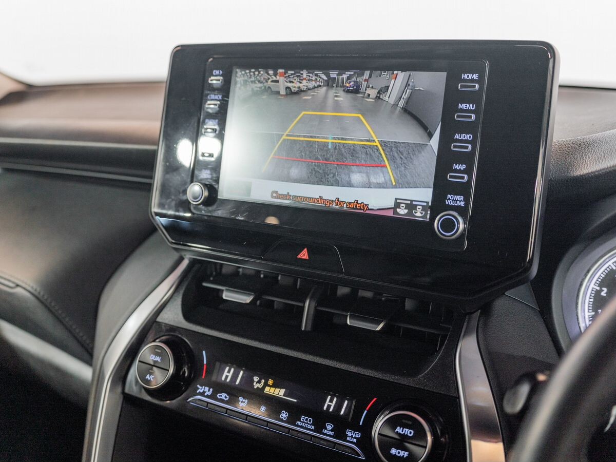 Toyota Harrier 2021 - фото автомобиля