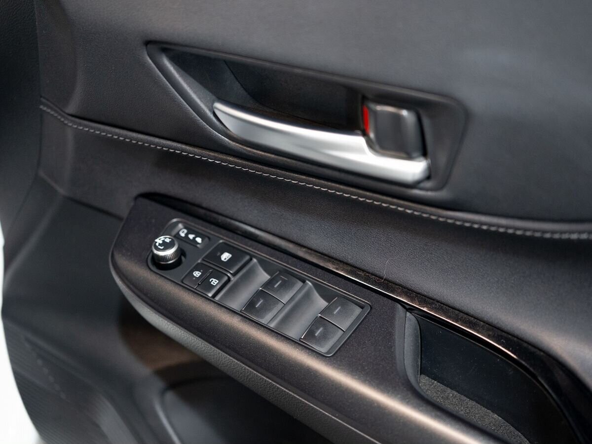 Toyota Harrier 2021 - фото автомобиля