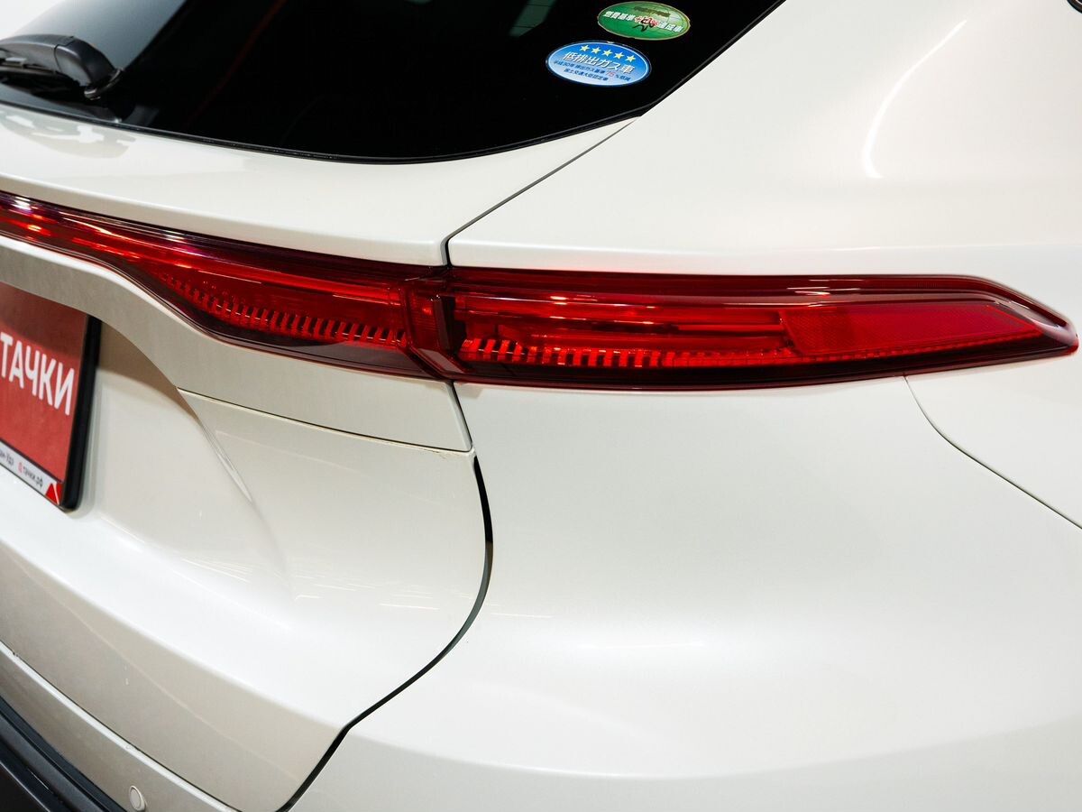 Toyota Harrier 2021 - фото автомобиля