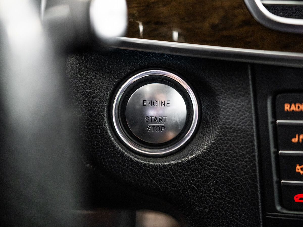 Mercedes-Benz E-Класс 2015 - фото автомобиля