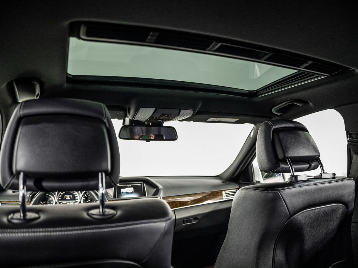 Mercedes-Benz E-Класс 2015 - фото автомобиля