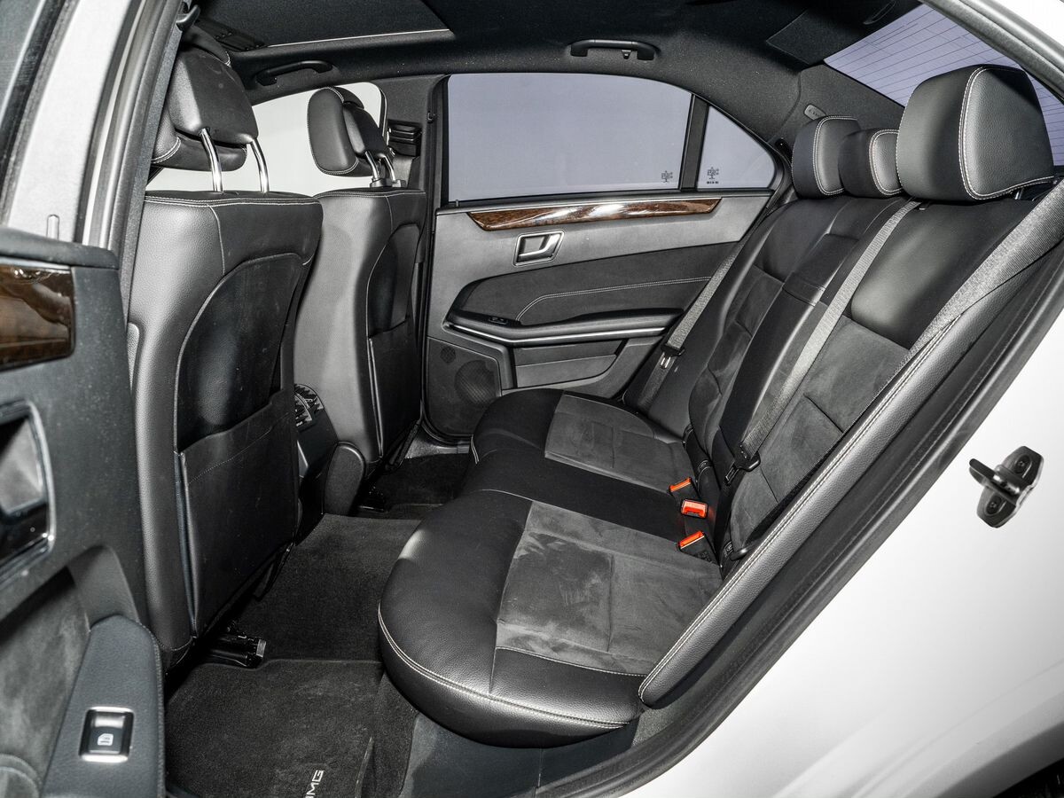 Mercedes-Benz E-Класс 2015 - фото автомобиля