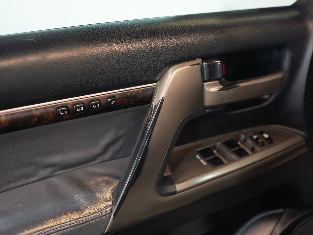 Toyota Land Cruiser 2007 - фото автомобиля