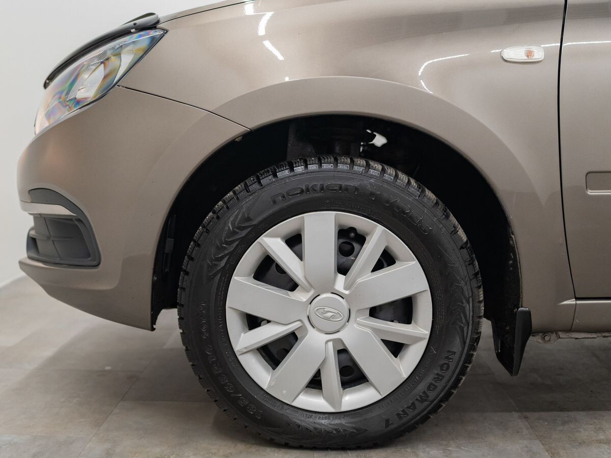 Lada (ВАЗ) Granta 2019 - фото автомобиля