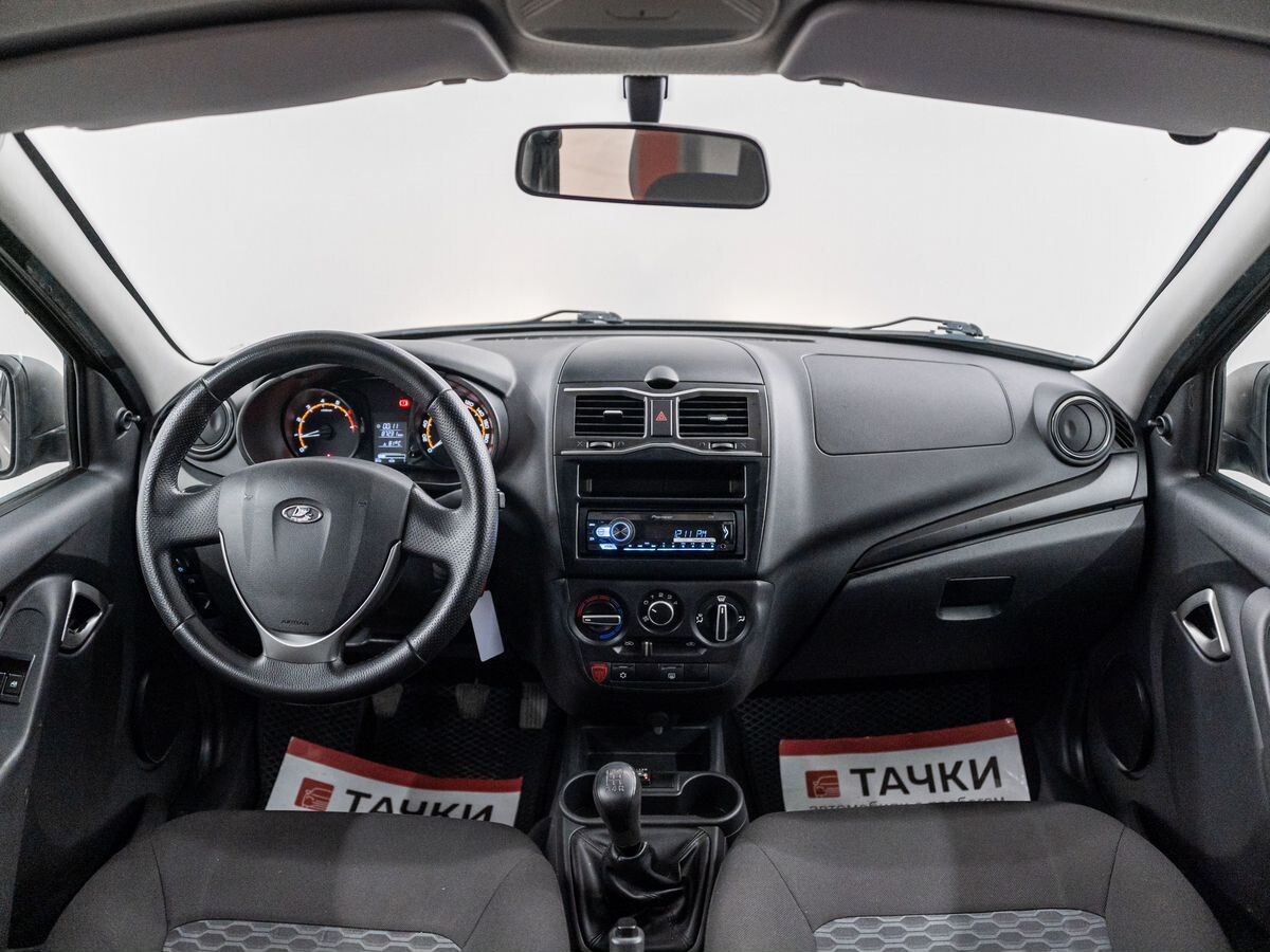 Lada (ВАЗ) Granta 2019 - фото автомобиля