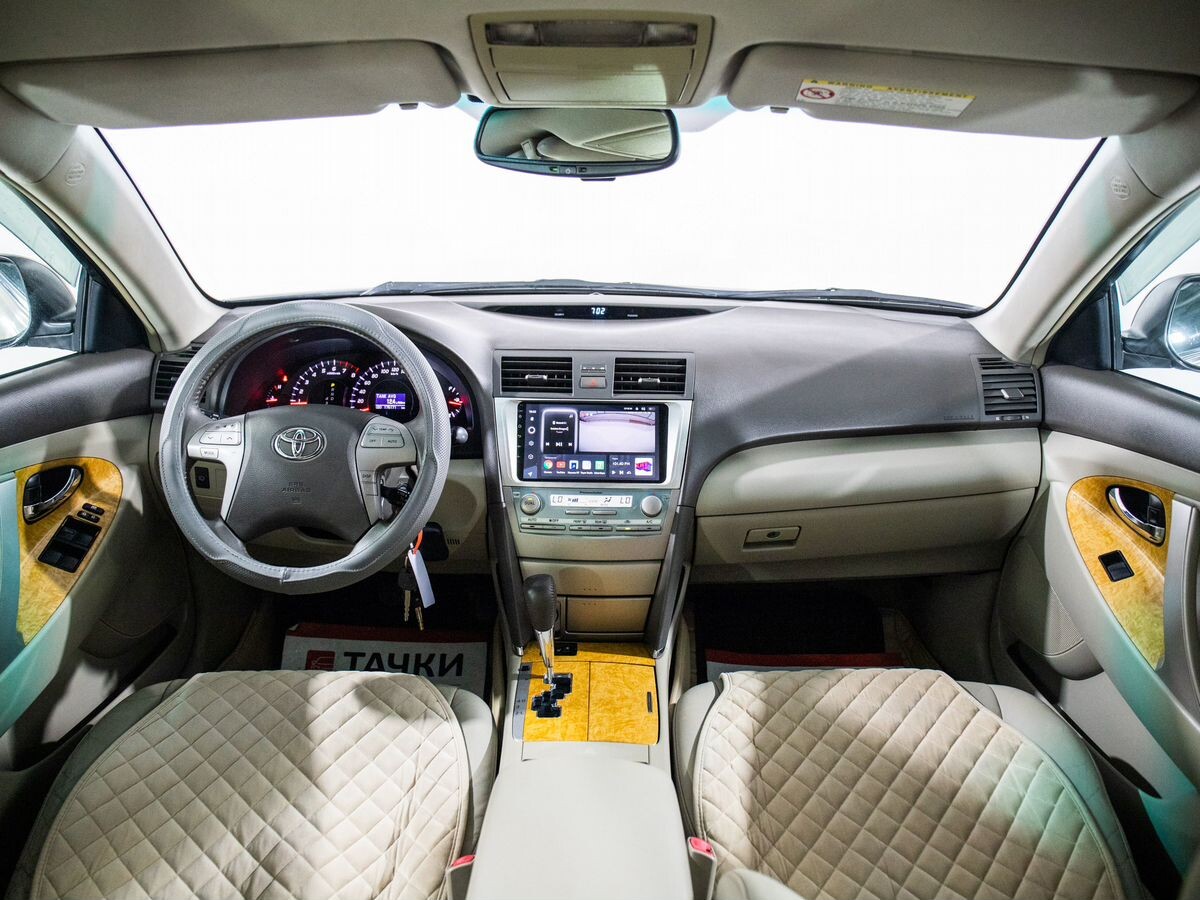 Toyota Camry 2007 - фото автомобиля