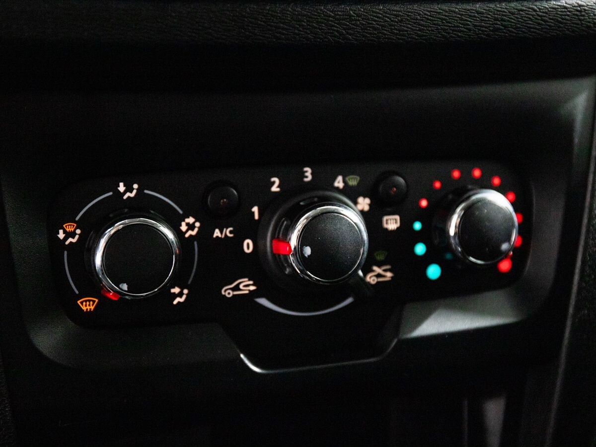 Lada (ВАЗ) XRAY 2017 - фото автомобиля