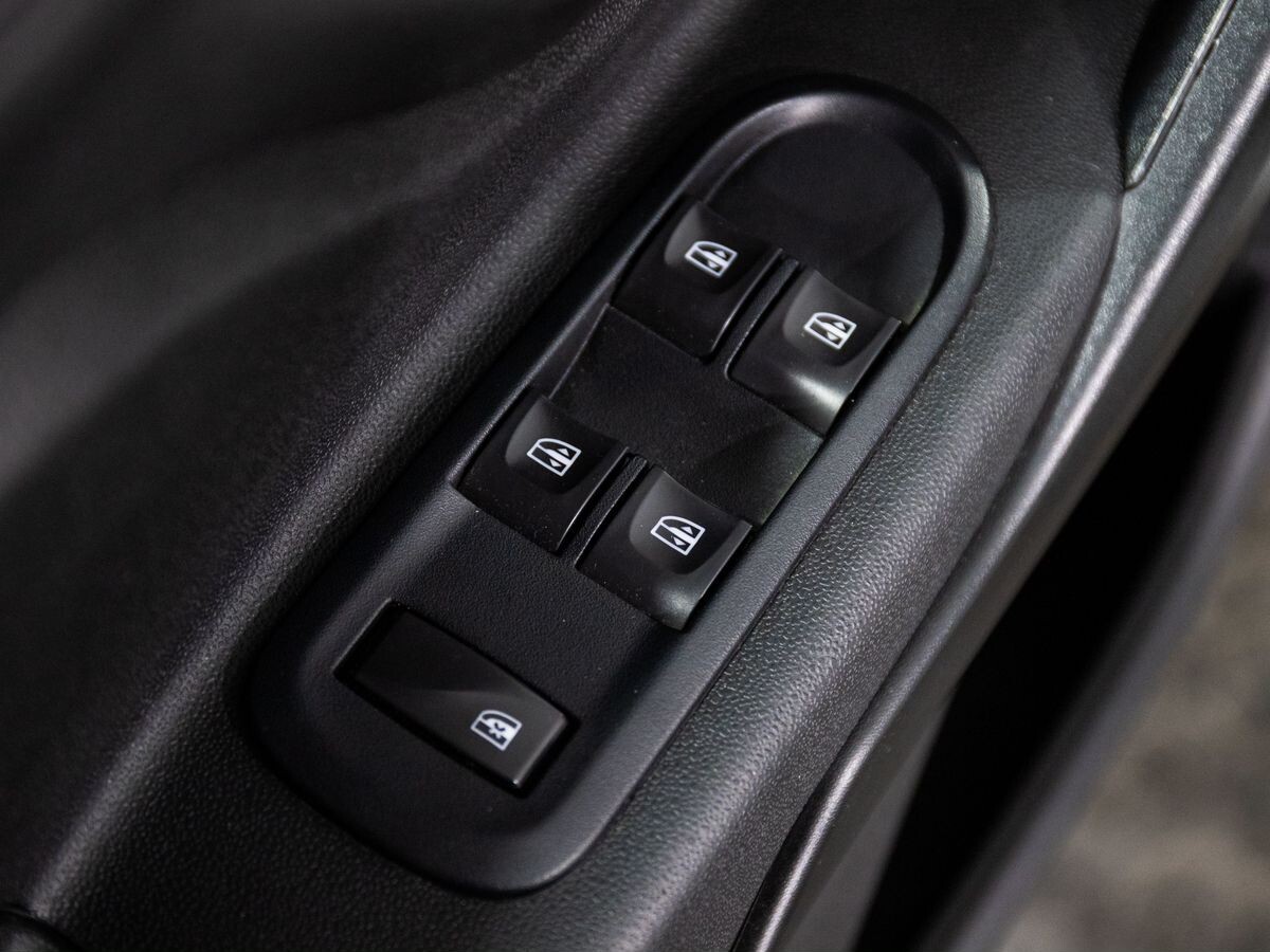 Lada (ВАЗ) XRAY 2017 - фото автомобиля