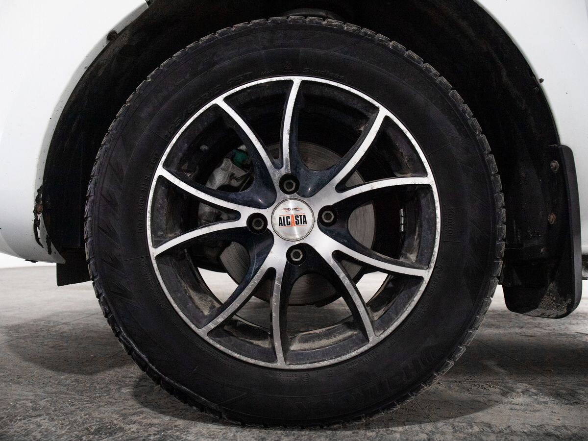 Lada (ВАЗ) XRAY 2017 - фото автомобиля