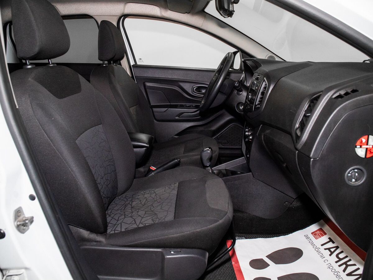 Lada (ВАЗ) XRAY 2017 - фото автомобиля