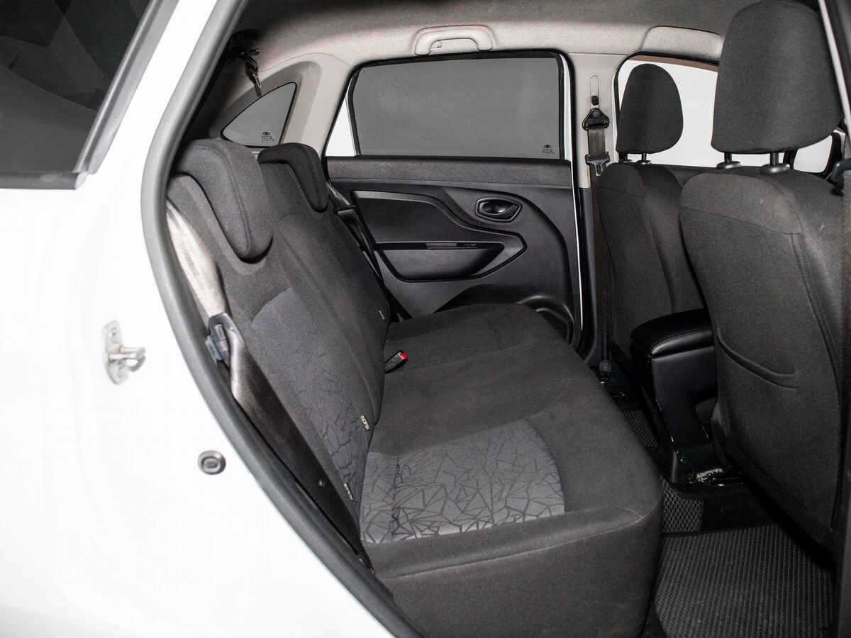 Lada (ВАЗ) XRAY 2017 - фото автомобиля