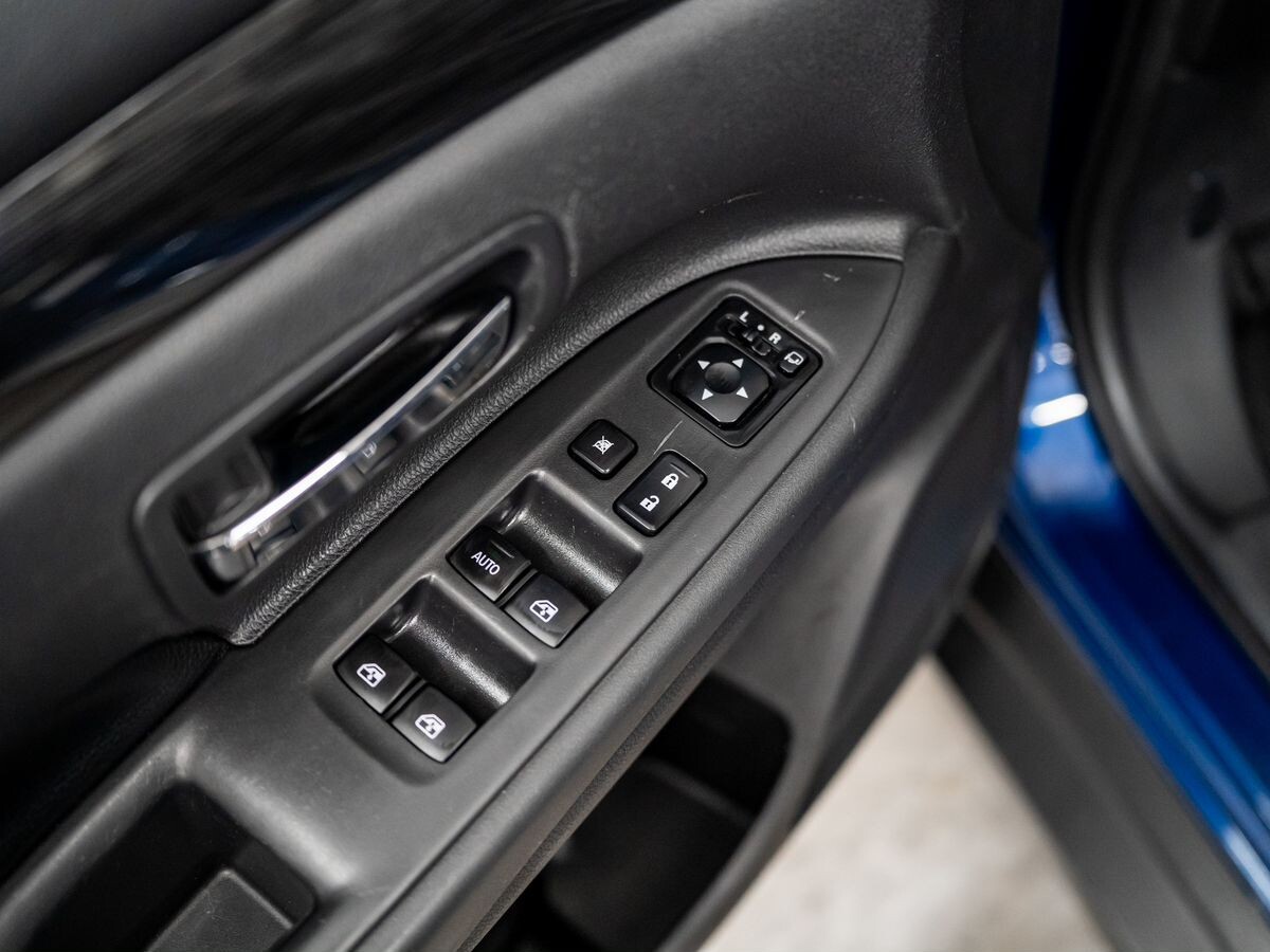 Mitsubishi Outlander 2015 - фото автомобиля