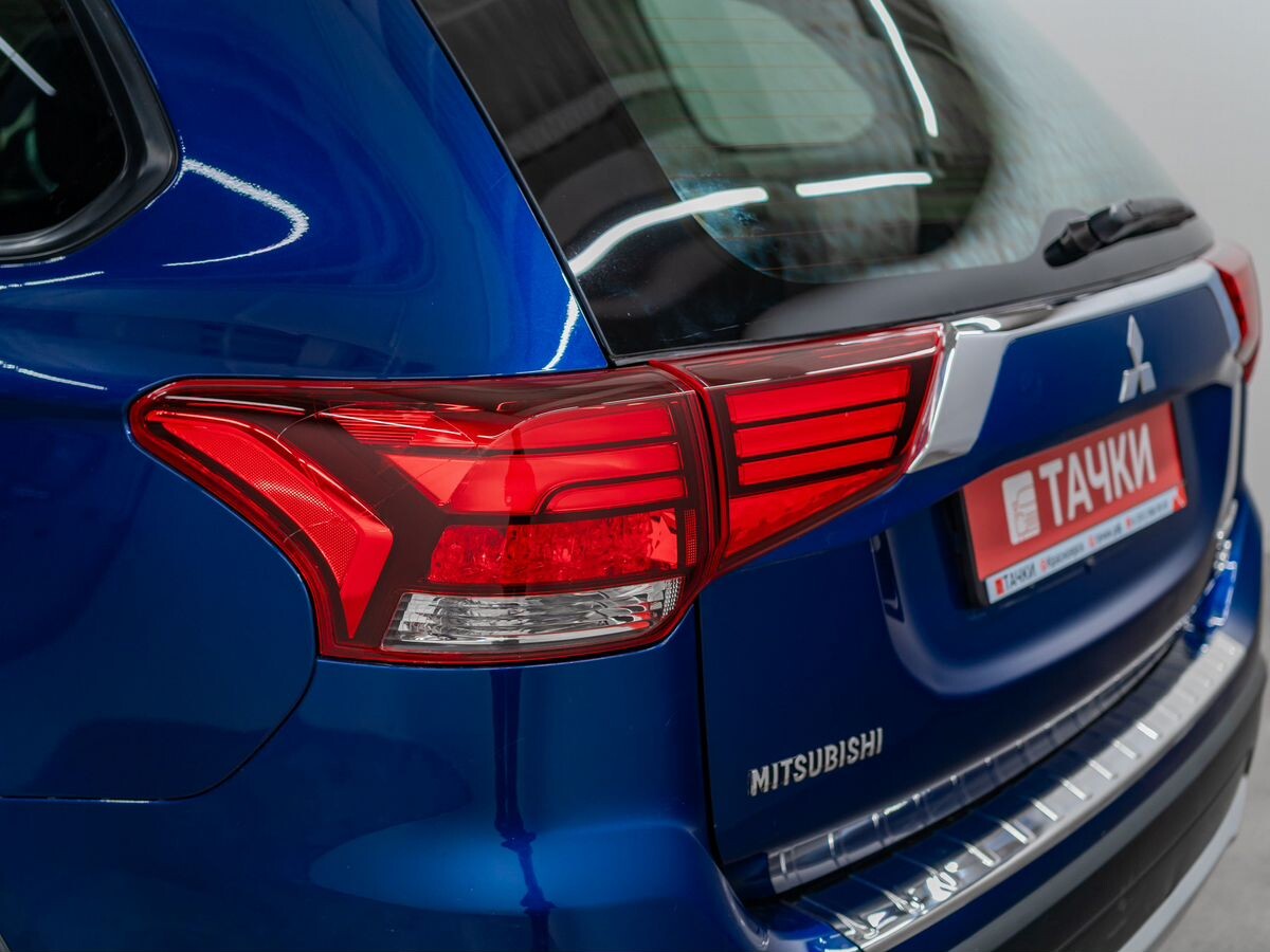 Mitsubishi Outlander 2015 - фото автомобиля