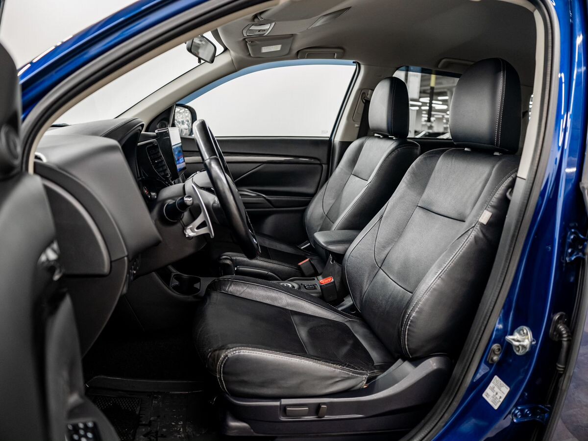 Mitsubishi Outlander 2015 - фото автомобиля