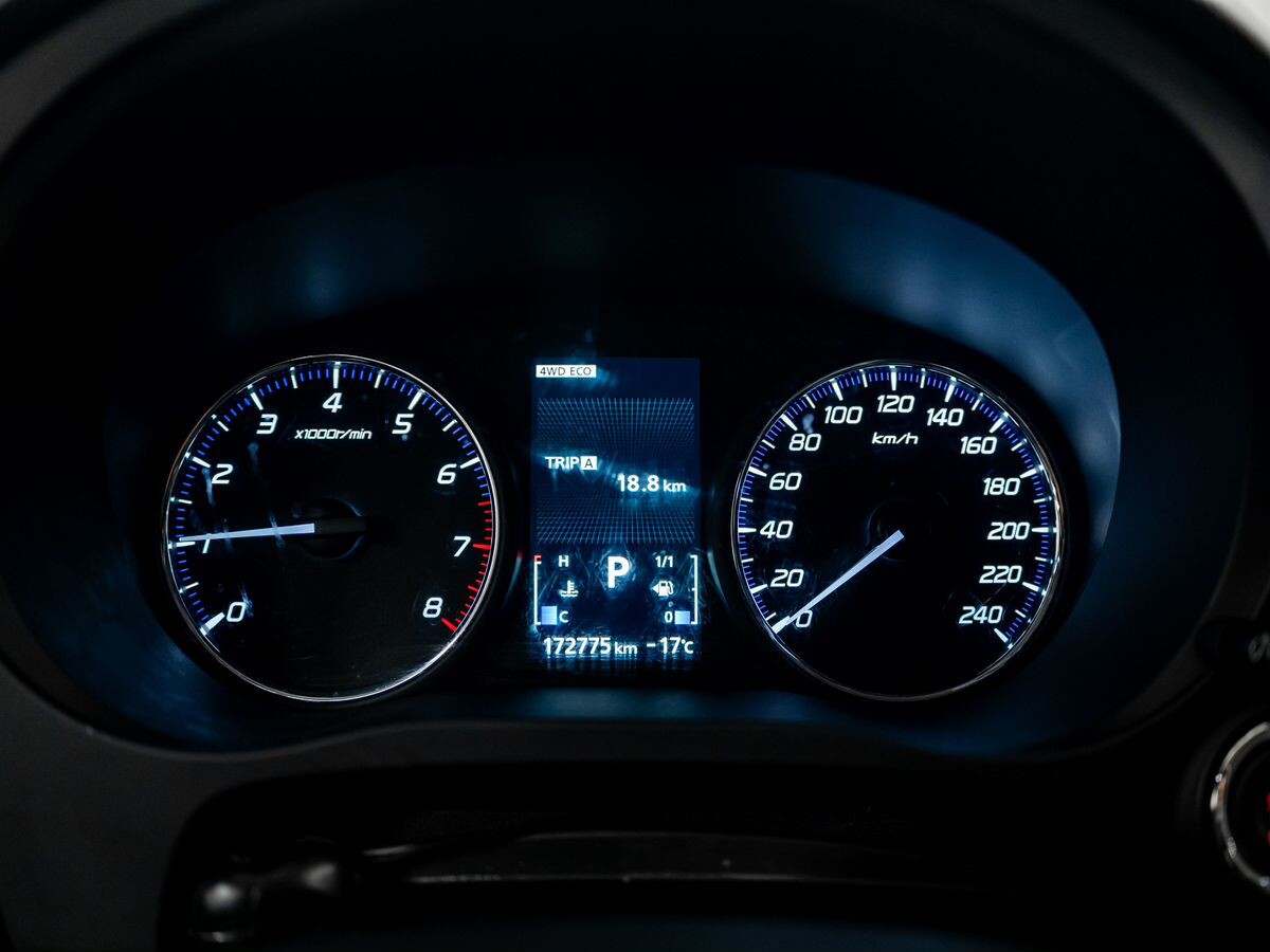 Mitsubishi Outlander 2015 - фото автомобиля