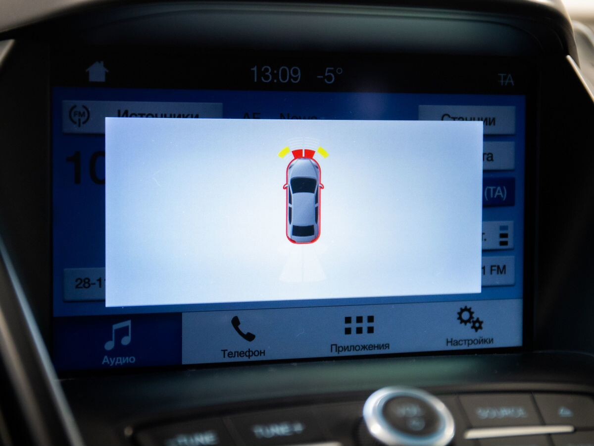 Ford Kuga 2016 - фото автомобиля