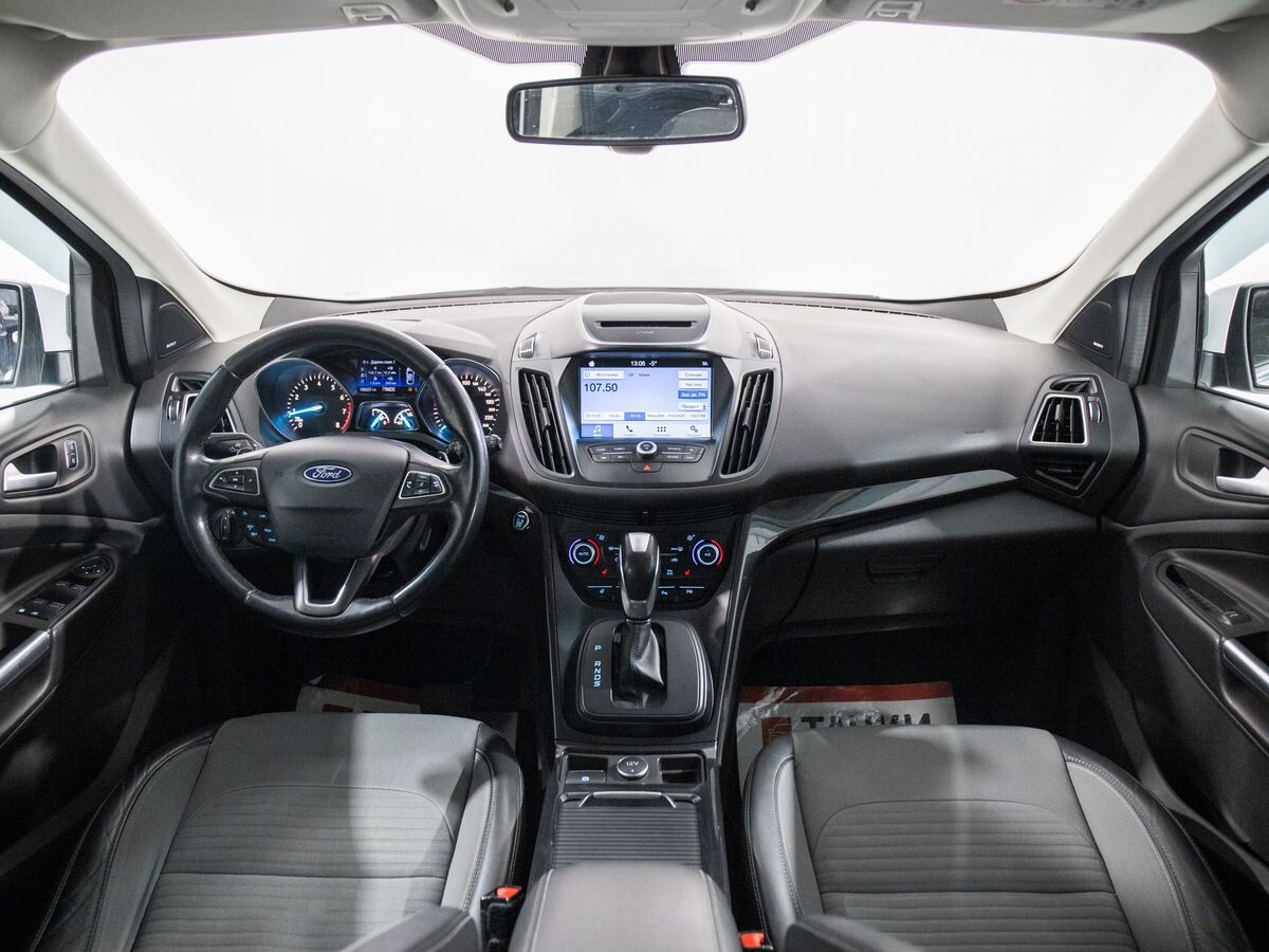 Ford Kuga 2016 - фото автомобиля