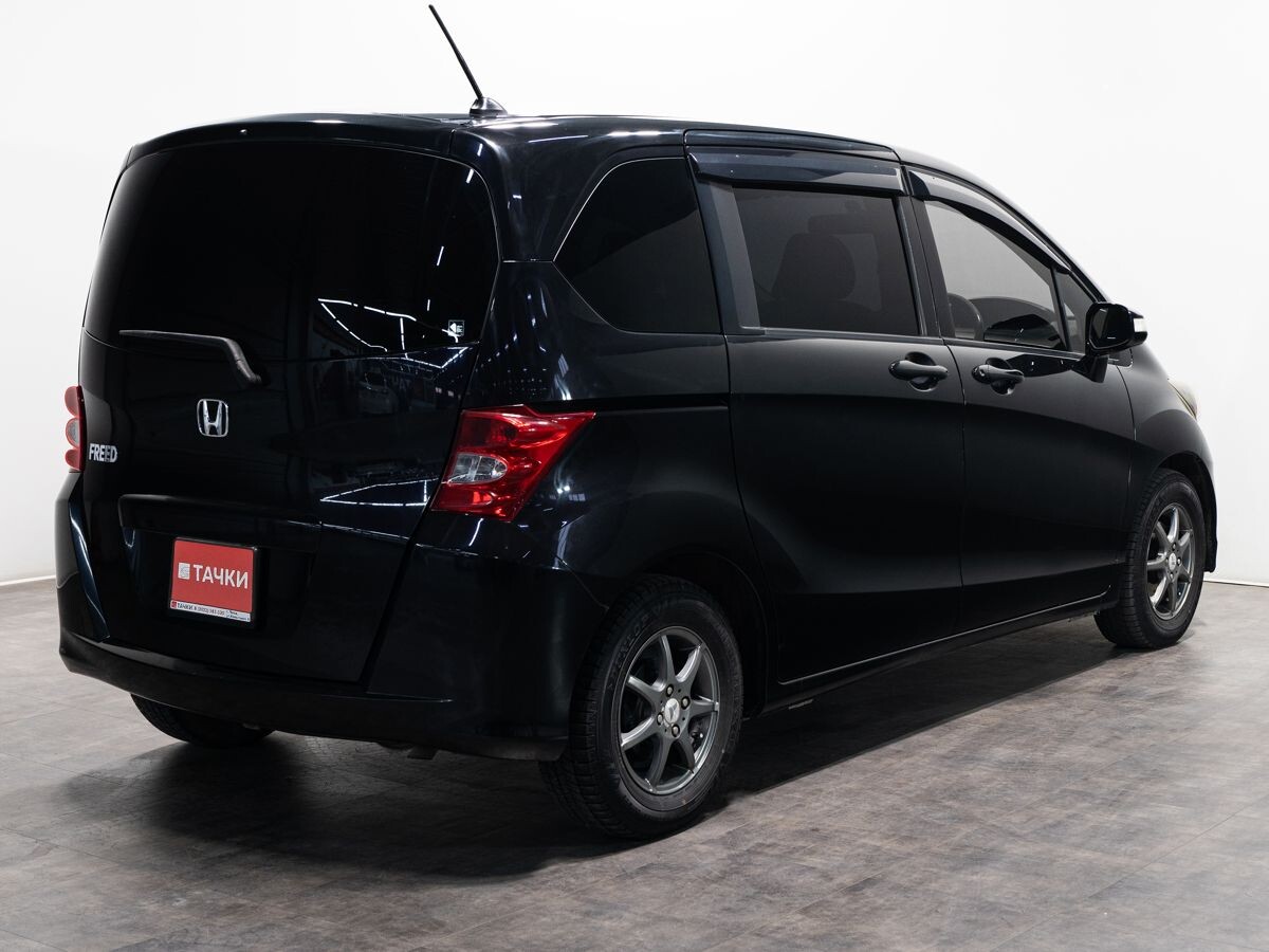 Honda Freed 2009 - фото автомобиля