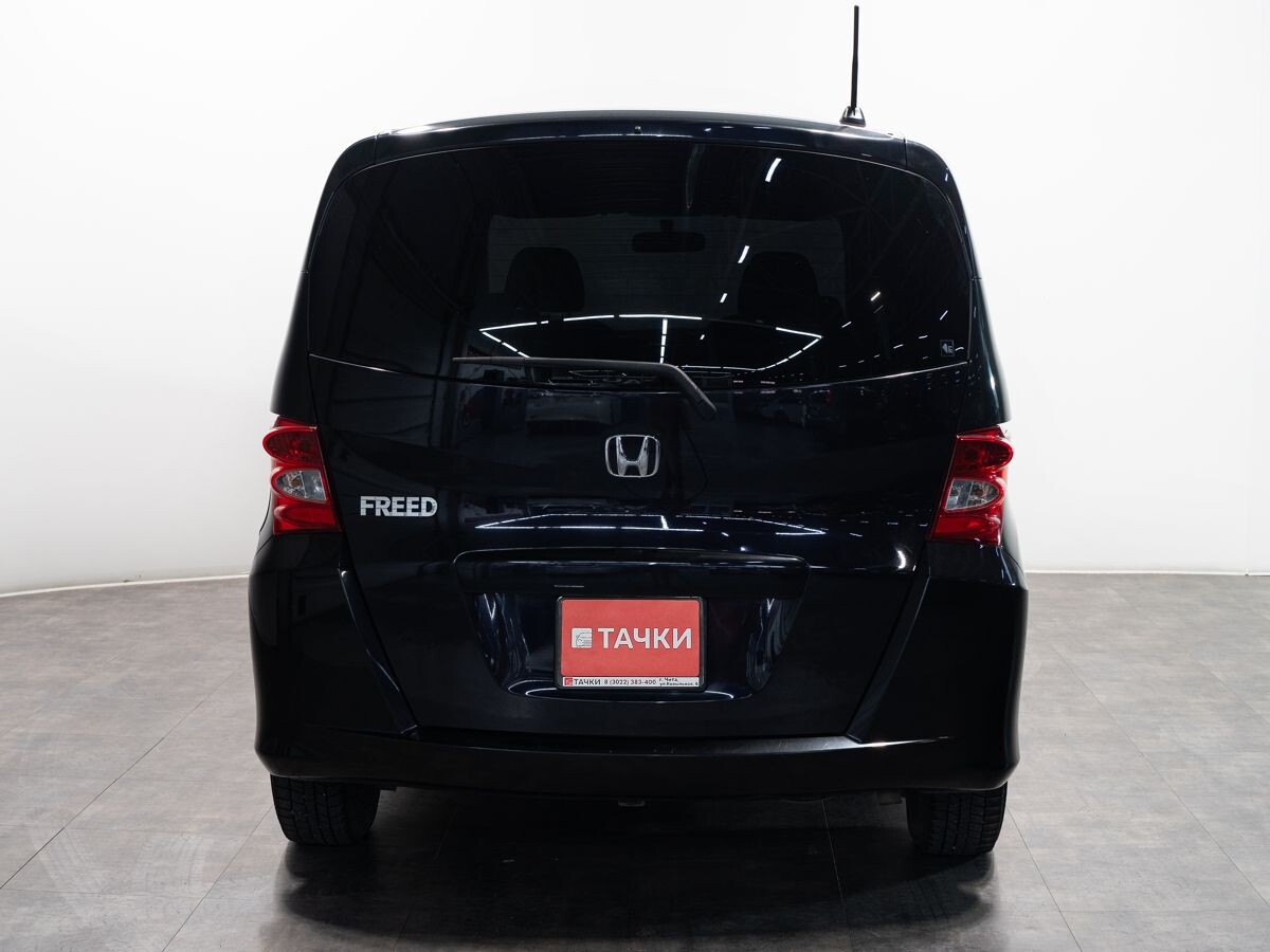 Honda Freed 2009 - фото автомобиля