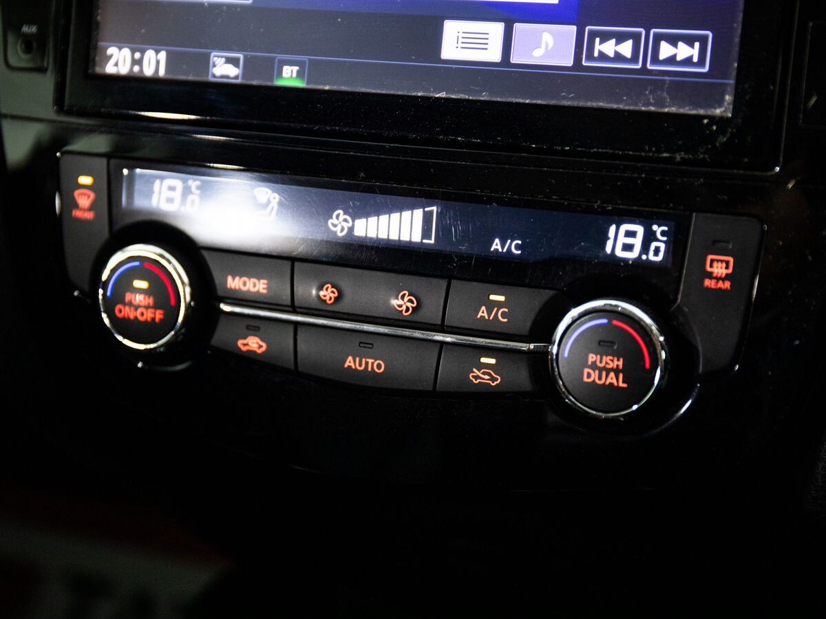 Nissan X-Trail 2019 - фото автомобиля