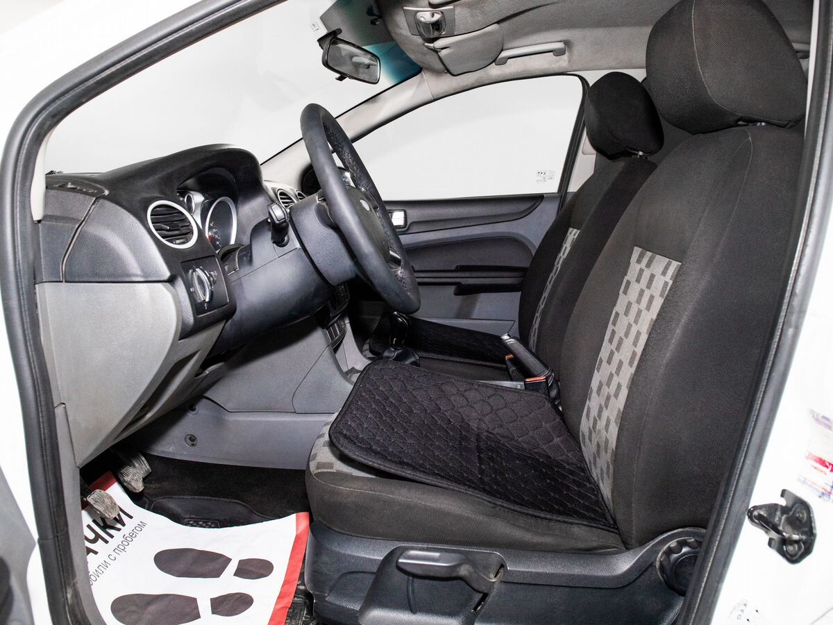 Ford Focus 2008 - фото автомобиля