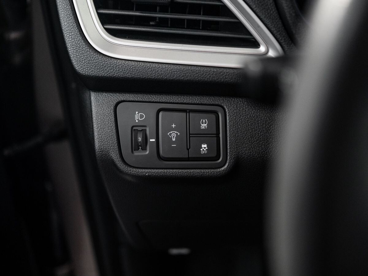 Hyundai Solaris 2019 - фото автомобиля