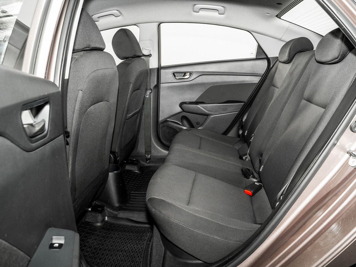 Hyundai Solaris 2019 - фото автомобиля