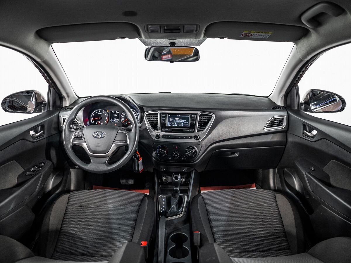 Hyundai Solaris 2019 - фото автомобиля