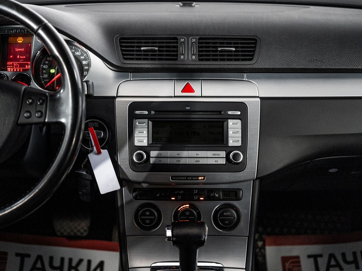 Volkswagen Passat 2008 - фото автомобиля