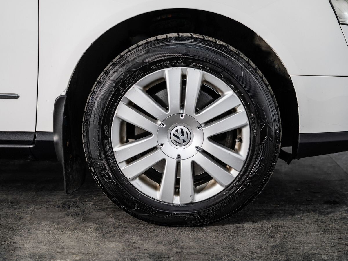 Volkswagen Passat 2008 - фото автомобиля