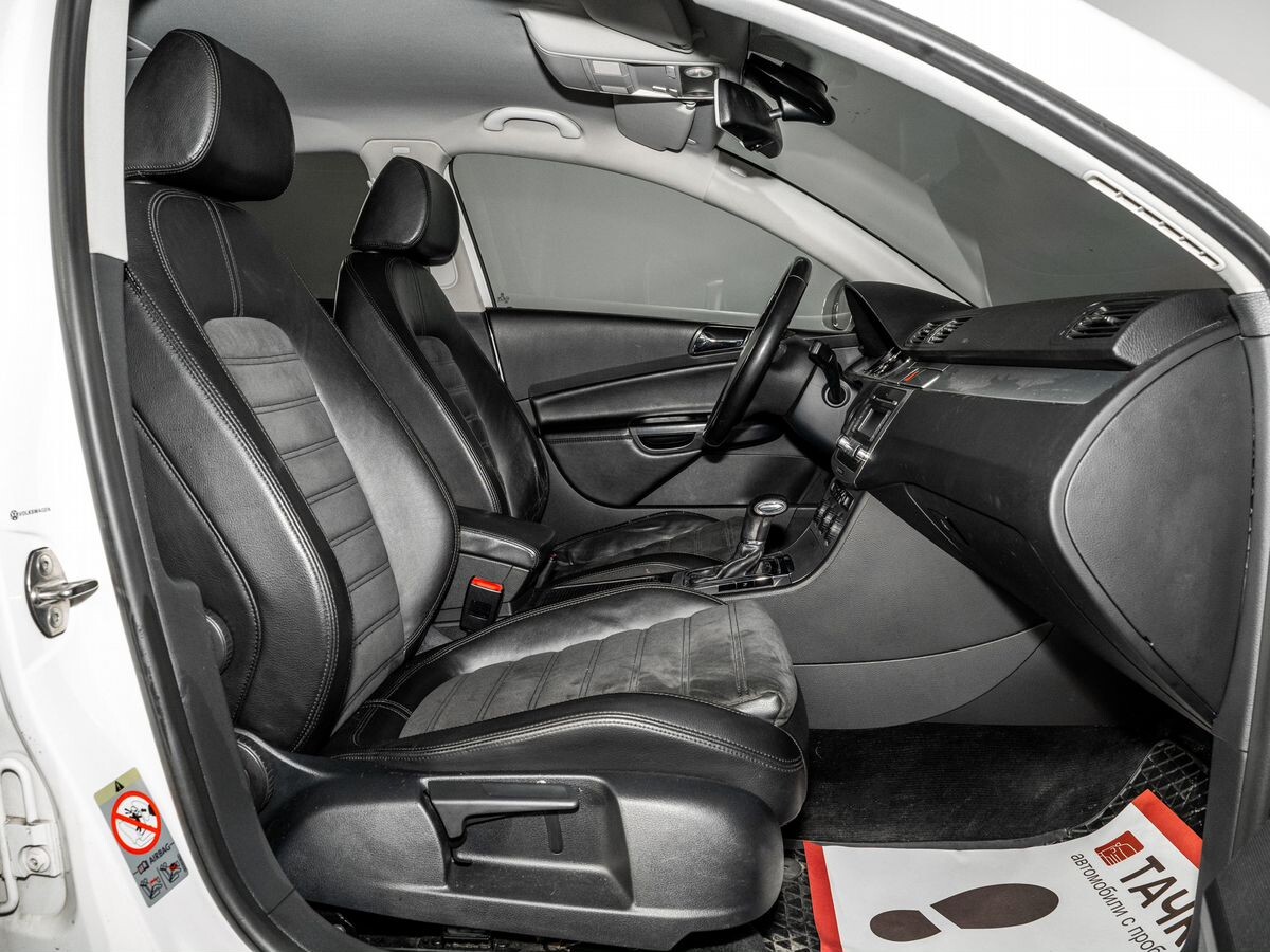 Volkswagen Passat 2008 - фото автомобиля
