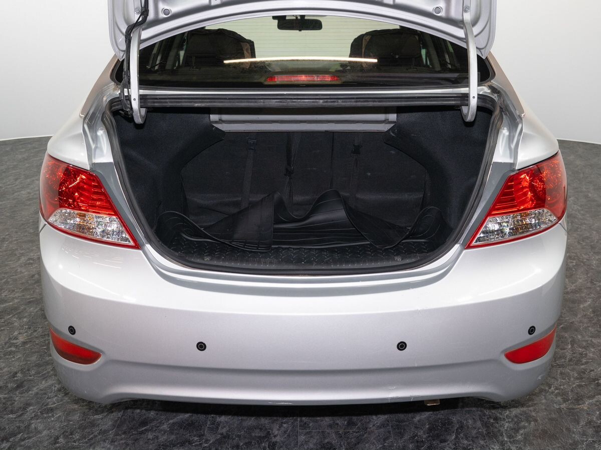 Hyundai Solaris 2014 - фото автомобиля