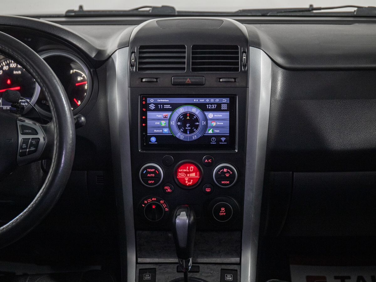 Suzuki Grand Vitara 2011 - фото автомобиля