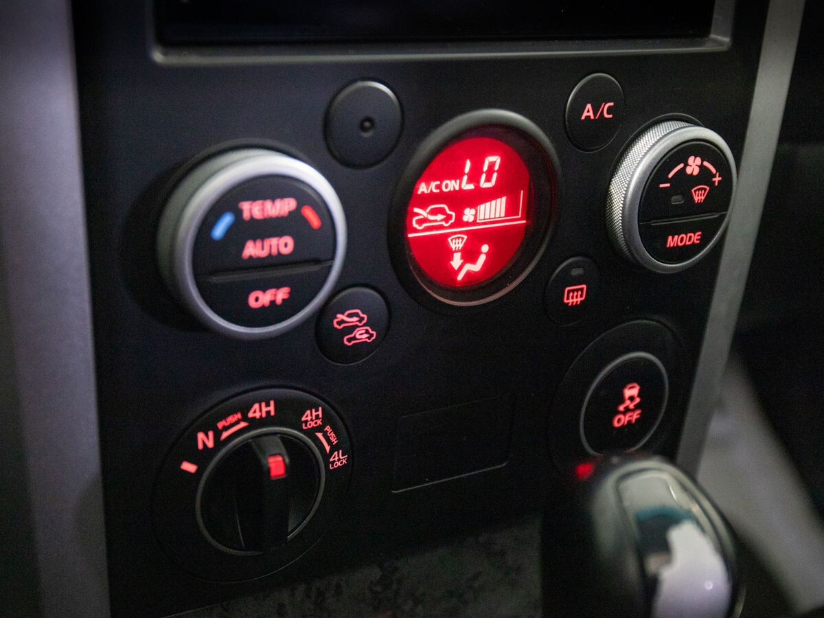 Suzuki Grand Vitara 2011 - фото автомобиля