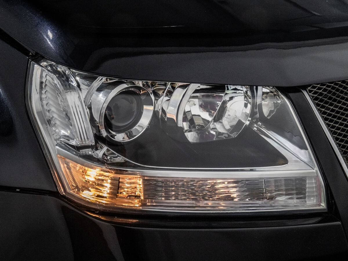 Suzuki Grand Vitara 2011 - фото автомобиля