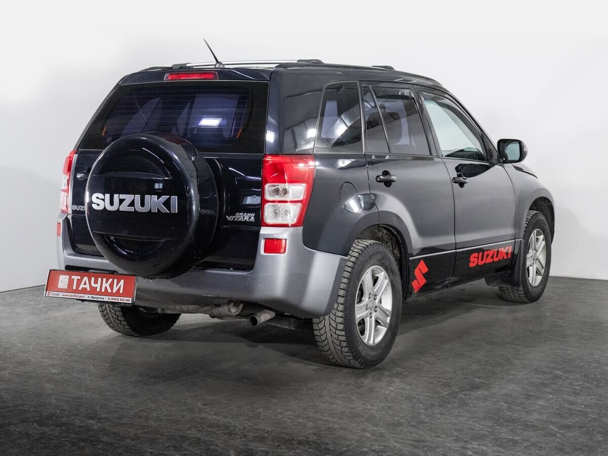 Suzuki Grand Vitara 2011 - фото автомобиля