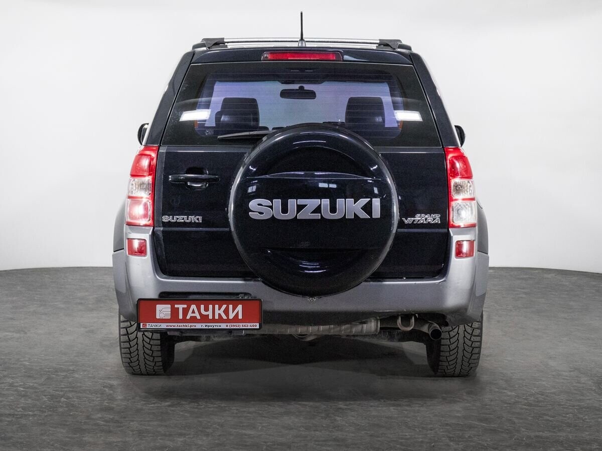 Suzuki Grand Vitara 2011 - фото автомобиля