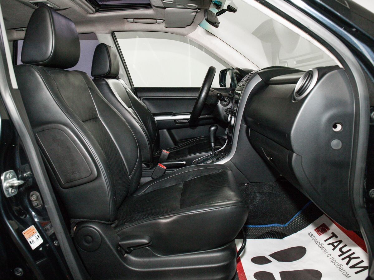 Suzuki Grand Vitara 2011 - фото автомобиля