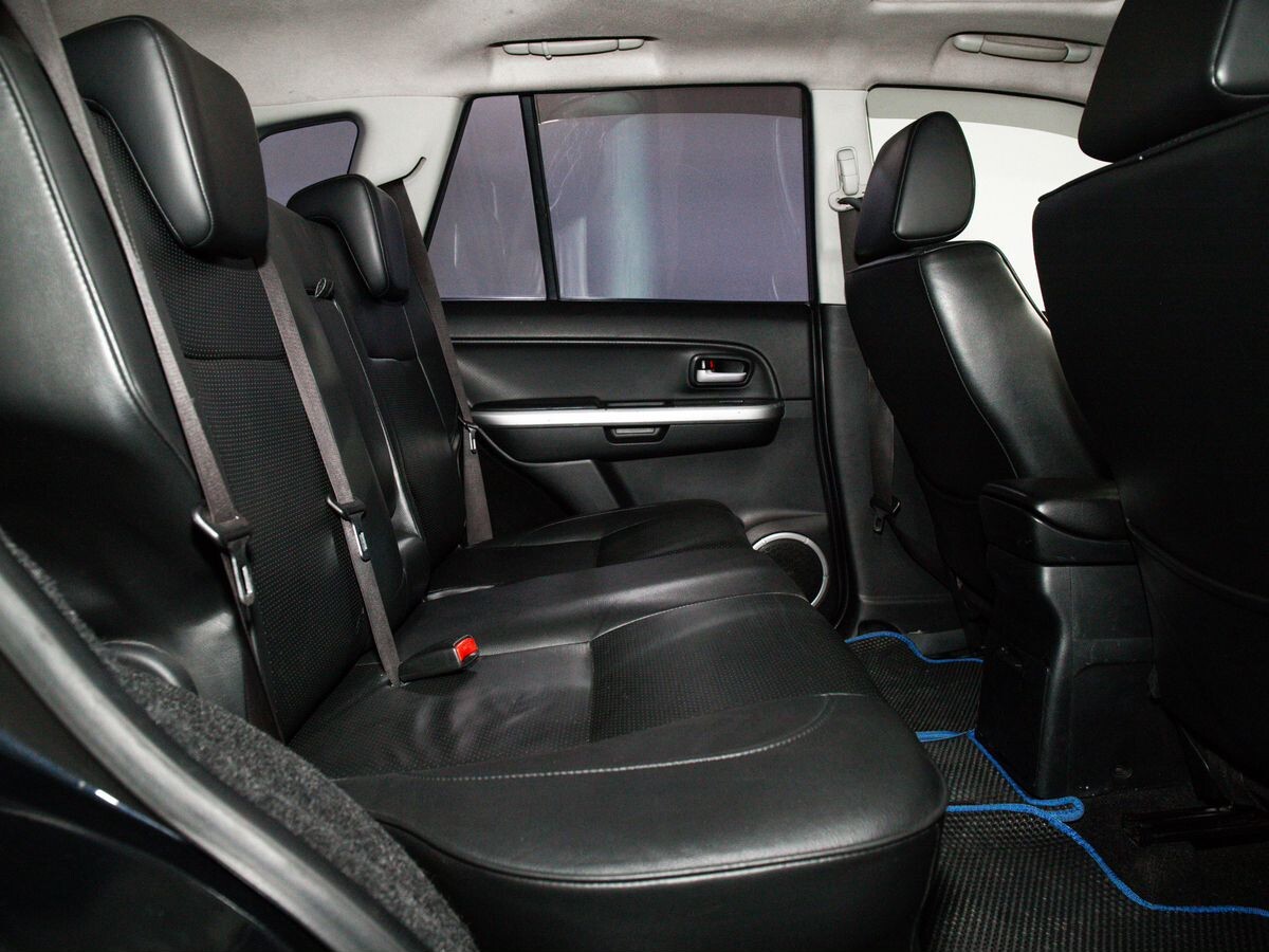 Suzuki Grand Vitara 2011 - фото автомобиля