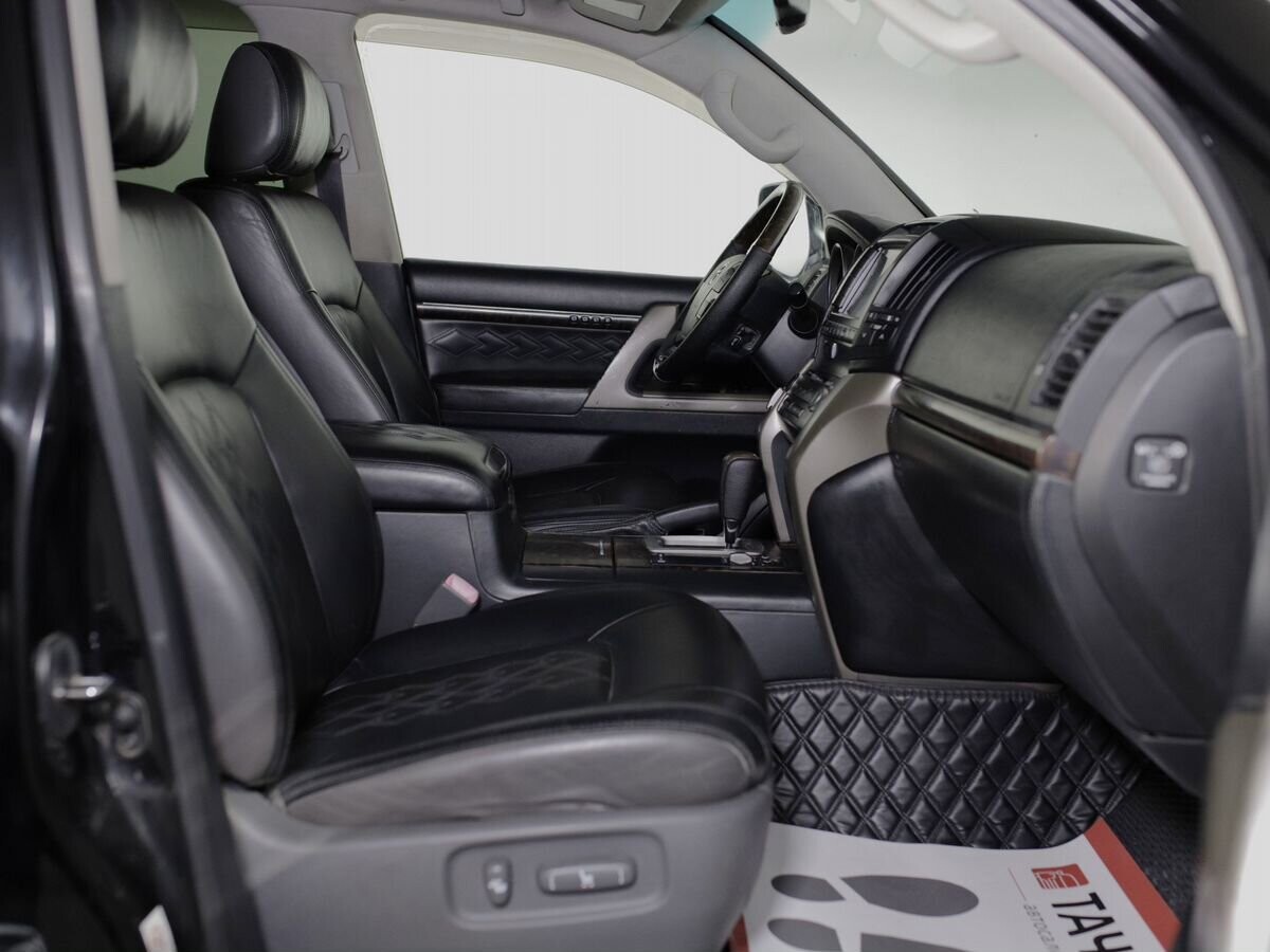 Toyota Land Cruiser 2008 - фото автомобиля