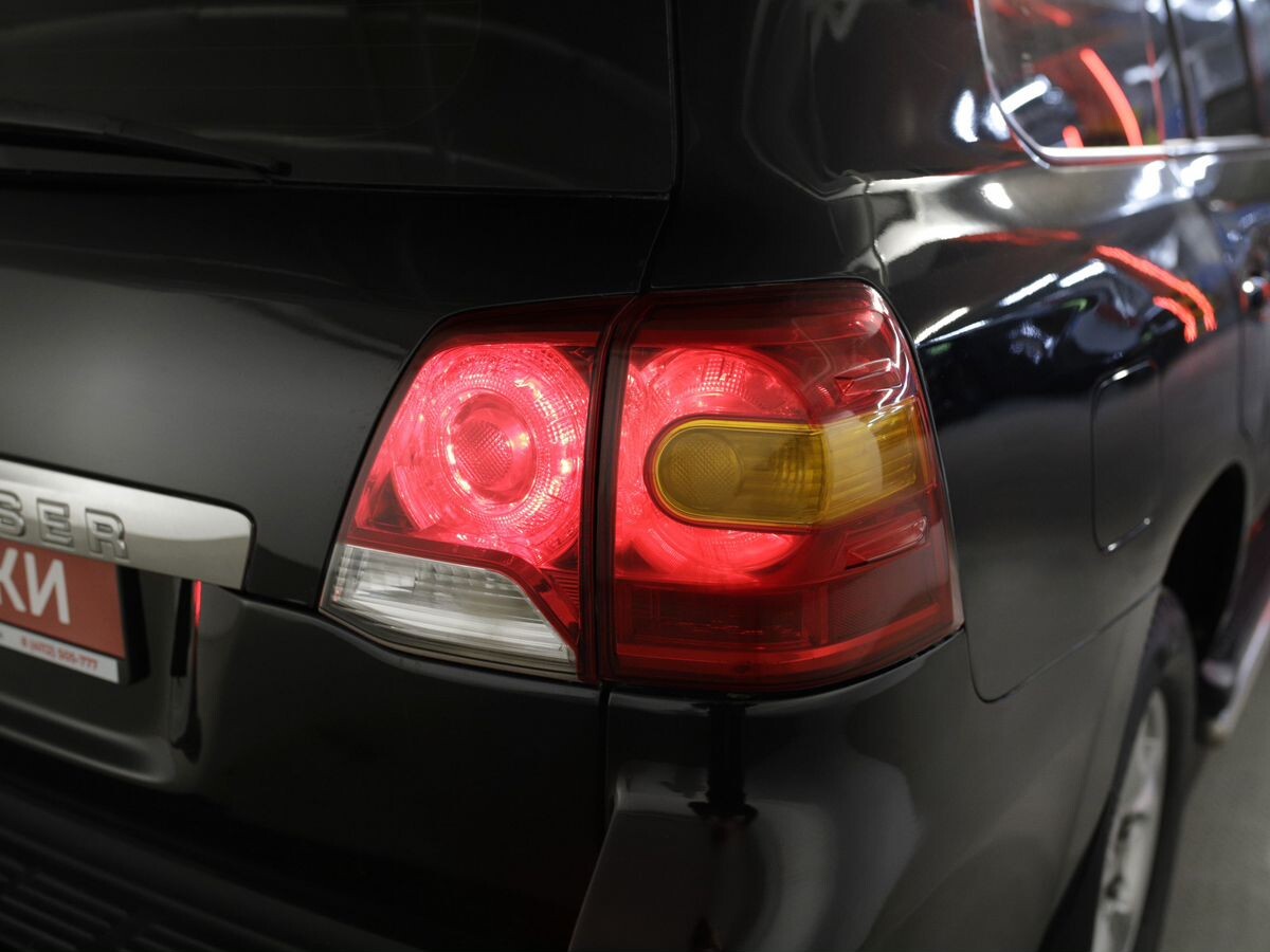 Toyota Land Cruiser 2008 - фото автомобиля