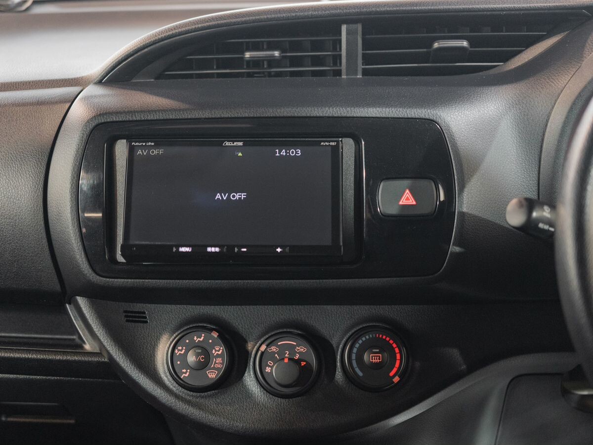 Toyota Vitz 2019 - фото автомобиля