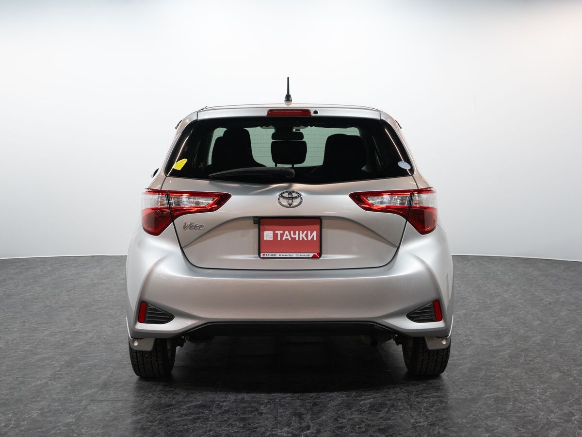 Toyota Vitz 2019 - фото автомобиля