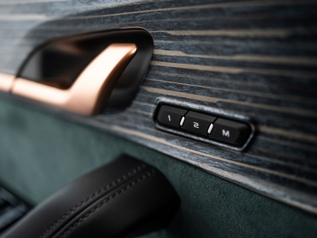 Geely Monjaro 2023 - фото автомобиля