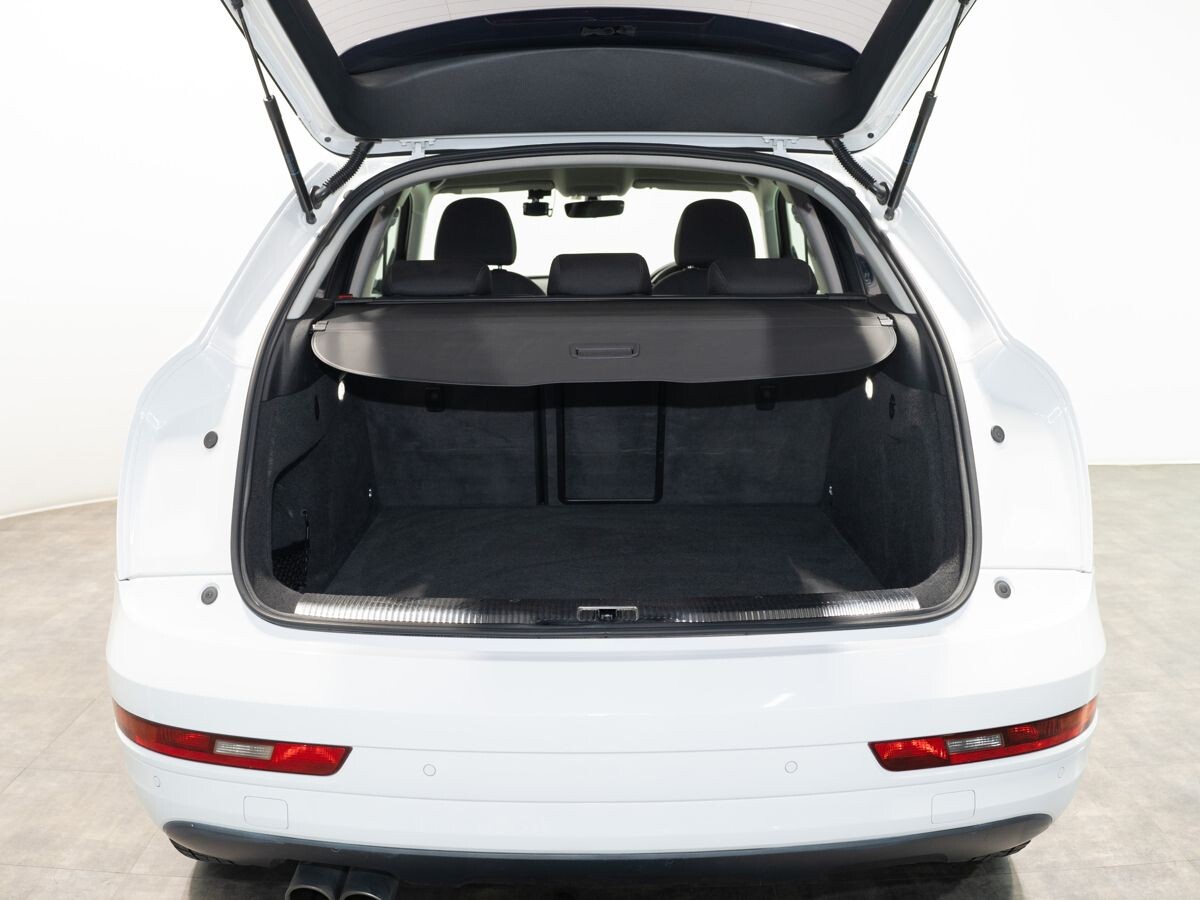 Audi Q3 2016 - фото автомобиля